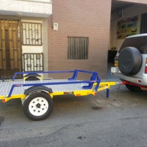 trailer_car-go_hitch_3_motos trailer_car-go_hitch_3_motos